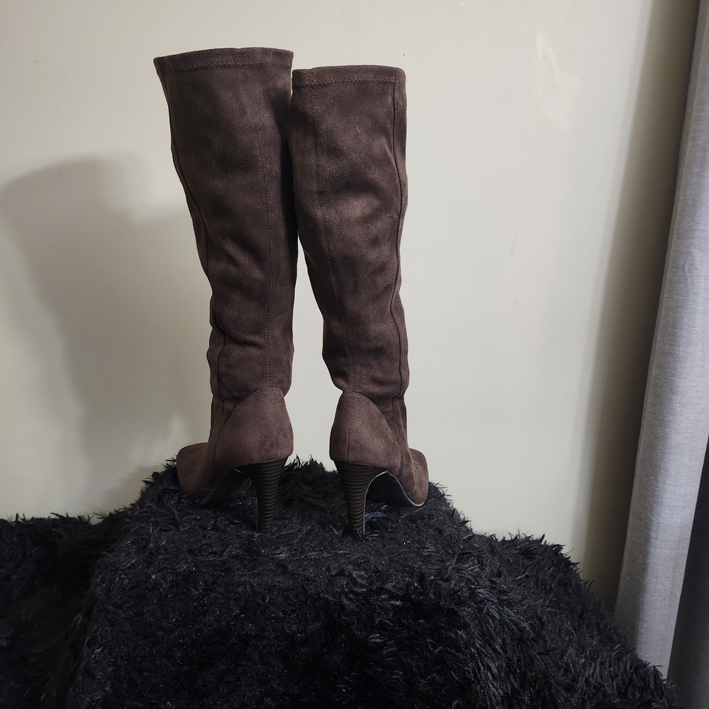 Isaac Mizrahi Dark Brown Heeled Boots
